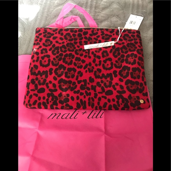 Leopard Print Vegan Leather clutch WITH Dust Bag!! - Picture 2 of 7